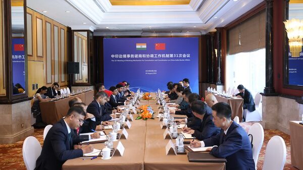 China_e_India__Escribiendo_una_Nueva_Pa_gina_en_las_Relaciones_Fronterizas__