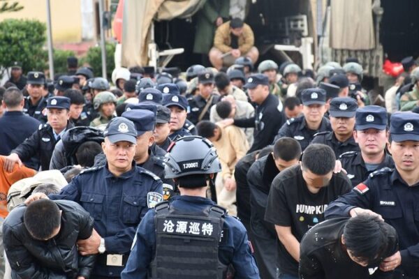 China_elimina_centros_de_fraude_telefo_nico_en_el_norte_de_Myanmar___
