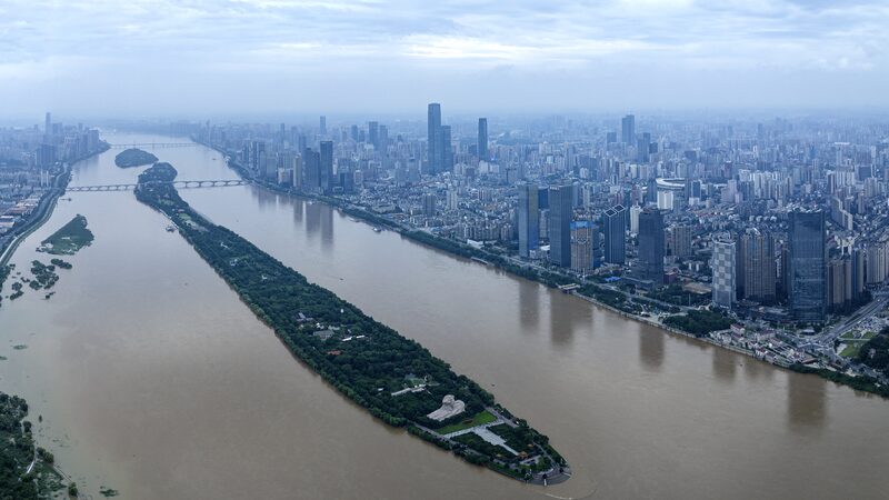 China_emite_alerta_amarilla_por_tormentas___Se_esperan_lluvias_intensas____