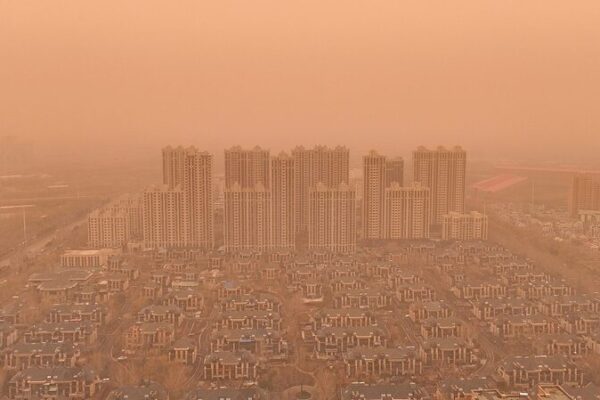 _China_emite_alerta_azul_por_tormentas_de_arena__prepa_rate____