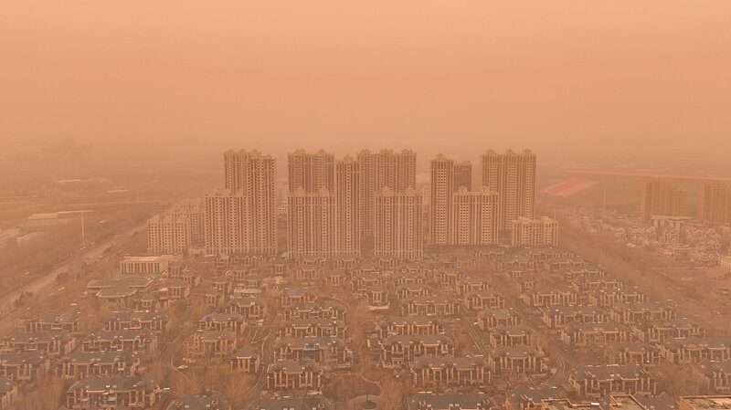 _China_emite_alerta_azul_por_tormentas_de_arena__prepa_rate____