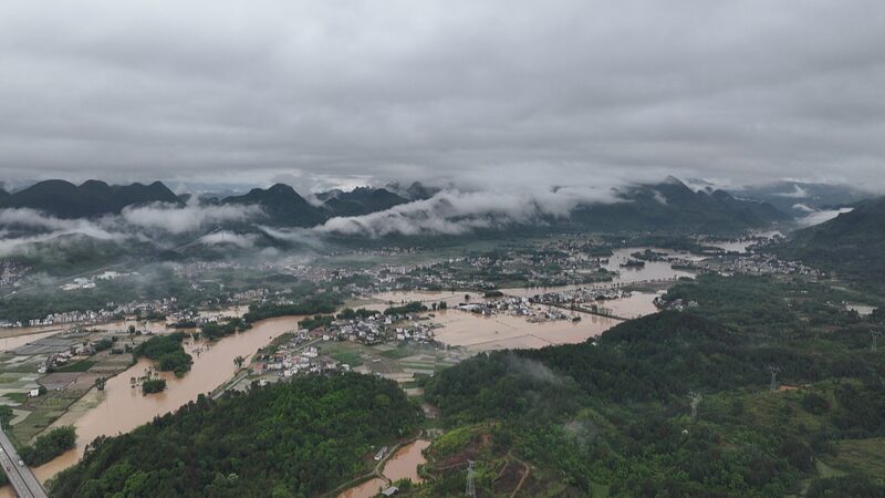 China_emite_alertas_por_tormentas_severas_y_lluvias_intensas_en_el_sur___