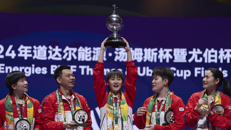 China_gana_su_16__ti_tulo_de_la_Uber_Cup_con_una_barrida_contra_Indonesia__