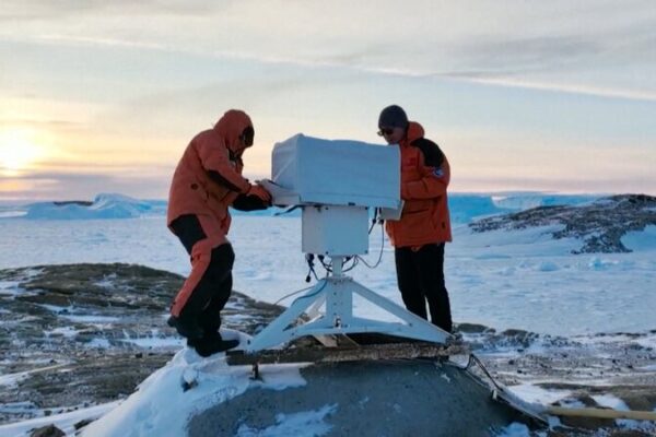 China_inaugura_su_primer_observatorio_atmosfe_rico_en_la_Anta_rtida____ video poster