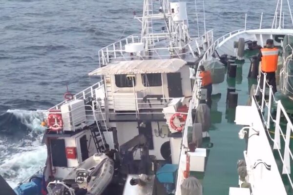 China_insta_a_Filipinas_a_detener__provocaciones__en_el_Mar_de_China_Meridional__ video poster