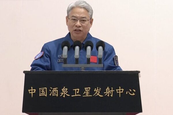 China_lanza_con_e_xito_el_Shengzhou_19____Un_gran_paso_en_la_exploracio_n_espacial