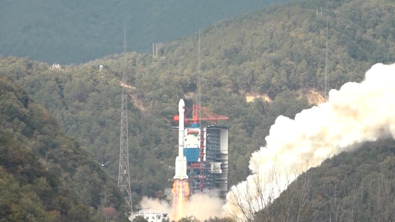 China_lanza_el_13_o_sate_lite_experimental_de_tecnologi_a_de_comunicacio_n_al_espacio__ video poster