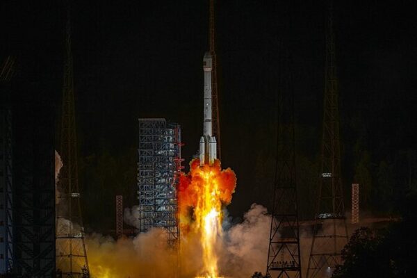 China lanza el tercer satélite de internet de órbita alta 🚀 Conectando al mundo China_lanza_el_tercer_sate_lite_de_internet_de_o_rbita_alta___Conectando_al_mundo video poster