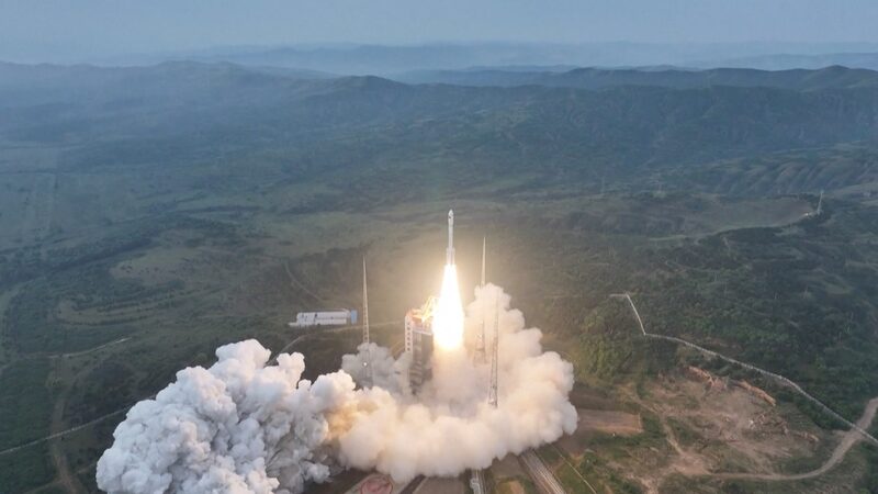 China_lanza_un_nuevo_grupo_de_sate_lites_para_impulsar_el_mapeo_geogra_fico__ video poster