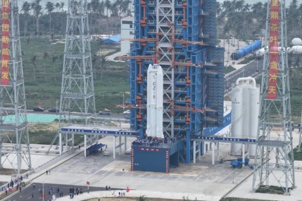 China lanzará el Long March-8 desde su primer puerto espacial comercial 🚀 China_lanzara__el_Long_March_8_desde_su_primer_puerto_espacial_comercial__