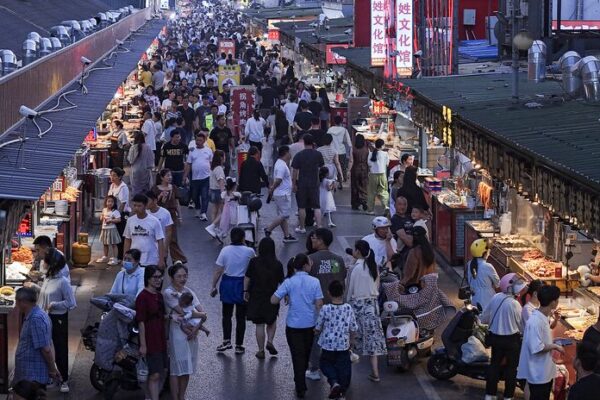 China_presenta_nuevas_medidas_para_impulsar_el_consumo___Autos__turismo_y_ma_s______