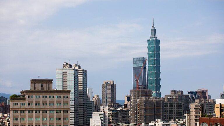China sanciona a 9 empresas de EE. UU. por ventas de armas a la región de Taiwán China_sanciona_a_9_empresas_de_EE__UU__por_ventas_de_armas_a_la_regio_n_de_Taiwa_n