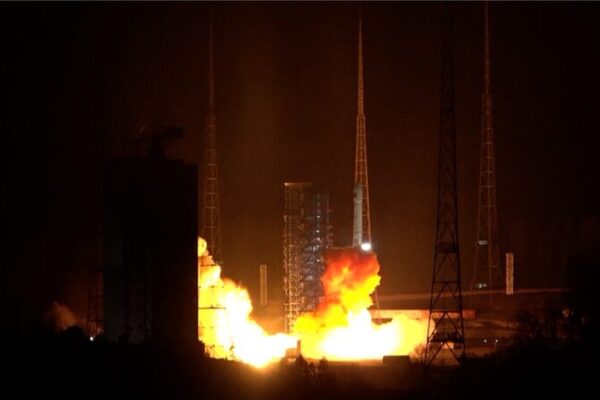 China se lanza hacia el futuro con un nuevo satélite de comunicaciones 🚀 China_se_lanza_hacia_el_futuro_con_un_nuevo_sate_lite_de_comunicaciones__