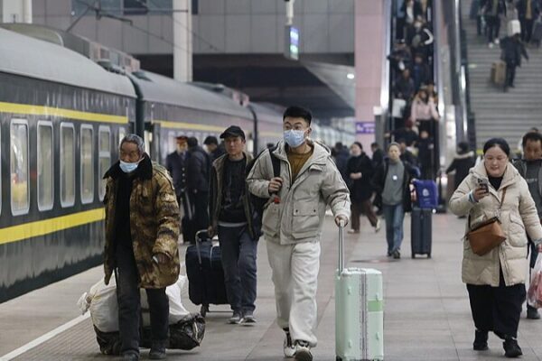China vende más de 200 millones de boletos de tren para la temporada de festividades de primavera 2025 🎉🚄 China_vende_ma_s_de_200_millones_de_boletos_de_tren_para_la_temporada_de_festividades_de_primavera_2025___