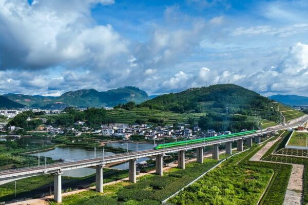 China y ASEAN: Un Dúo Dinámico Impulsando el Crecimiento Global 🚀 China_y_ASEAN__Un_Du_o_Dina_mico_Impulsando_el_Crecimiento_Global__