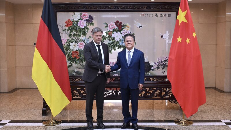 China_y_Alemania_se_Unen_por_un_Futuro_ma_s_Verde___ video poster