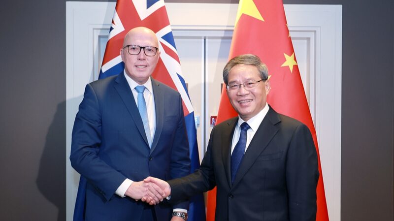 __China_y_Australia_Forjan_Lazos_Ma_s_Cercanos__El_Premier_Li_Qiang_Se_Reu_ne_con_Peter_Dutton