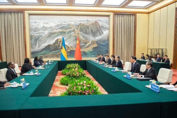 China_y_Bahamas_fortalecen_lazos___Encuentro_de_alto_nivel_en_Beijing____
