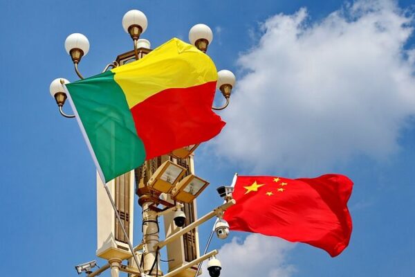 China y Benín Forjan Lazos Más Fuertes: Florece Nueva Asociación Estratégica 🌟 China_y_Beni_n_Forjan_Lazos_Ma_s_Fuertes__Florece_Nueva_Asociacio_n_Estrate_gica__
