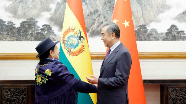 China y Bolivia prometen impulsar la asociación estratégica antes del 40º aniversario 🎉 China_y_Bolivia_prometen_impulsar_la_asociacio_n_estrate_gica_antes_del_40o_aniversario__