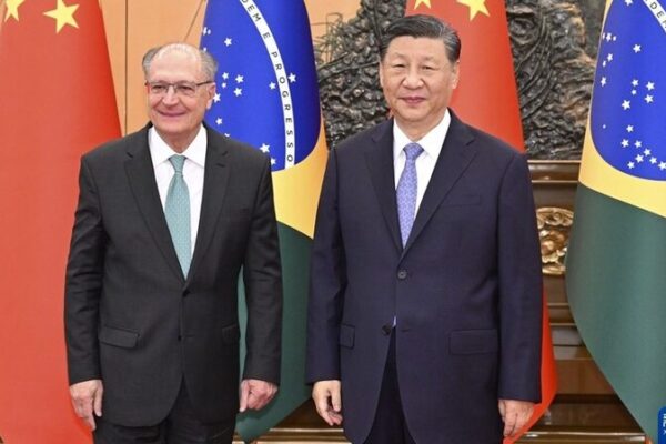 China y Brasil: ‘Buenos amigos de ideas afines’, dice Xi Jinping al vicepresidente brasileño China_y_Brasil___Buenos_amigos_de_ideas_afines___dice_Xi_Jinping_al_vicepresidente_brasilen_o