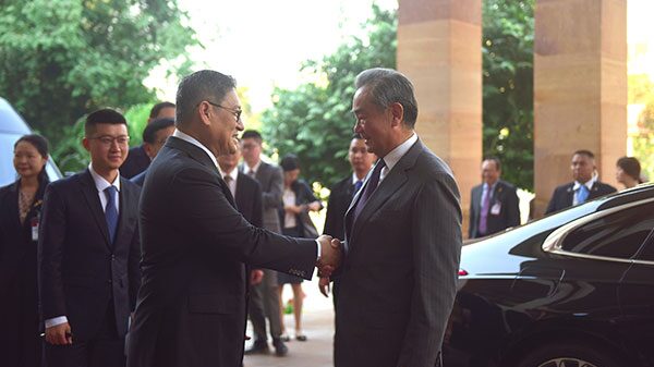China_y_Camboya_fortalecen_lazos___Ma_s_cooperacio_n_y_amistad_