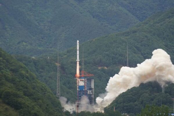 _China_y_Francia_lanzan_un_sate_lite_conjunto_para_explorar_los_fuegos_artificiales_co_smicos_del_universo___ video poster