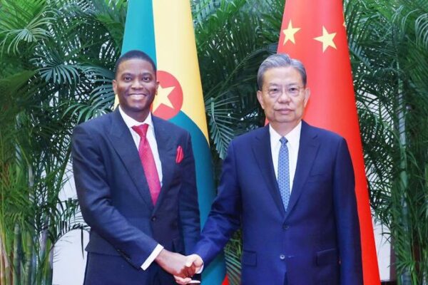 China_y_Granada__Li_deres_se_reu_nen_para_impulsar_la_amistad_y_la_cooperacio_n___