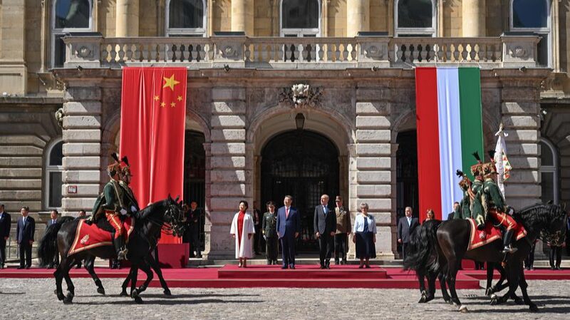 China_y_Hungri_a_forjan_una__asociacio_n_integral_para_todo_clima__para_la_nueva_era__