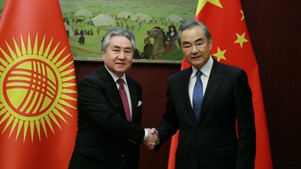 China_y_Kirguista_n_Fortalecen_Lazos_en_Reunio_n_en_Astana____