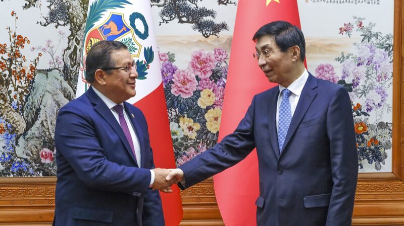 China_y_Peru__fortalecen_lazos__Altos_funcionarios_se_reu_nen_en_Peki_n__