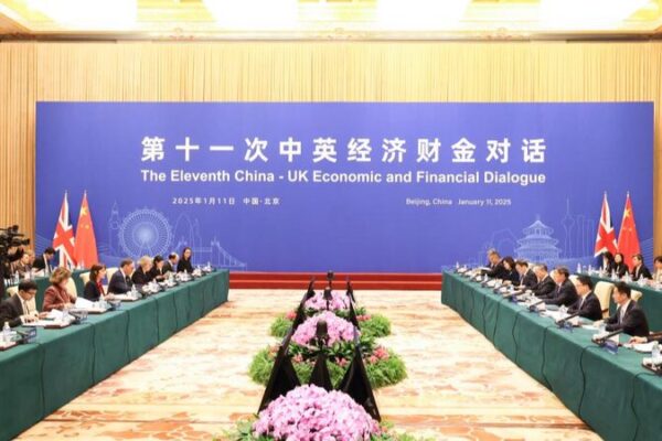 China_y_Reino_Unido_logran_69_acuerdos_beneficiosos_en_dia_logo_econo_mico