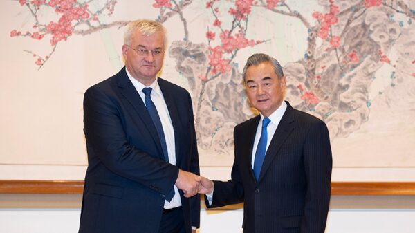 China_y_Ucrania_Forjan_Lazos_Ma_s_Fuertes_en_Reunio_n_de_la_ONU___