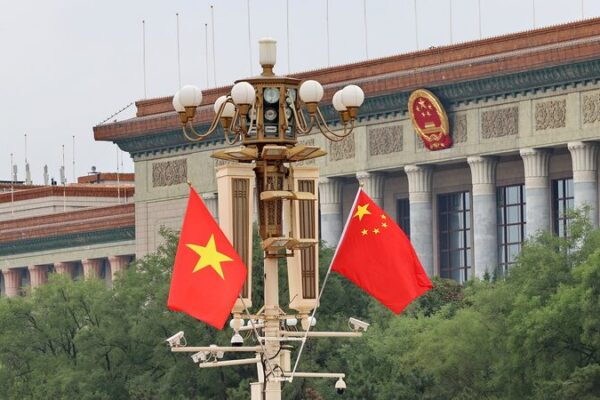 China_y_Vietnam_fortalecen_la_amistad_en_una_reunio_n_de_alto_nivel__