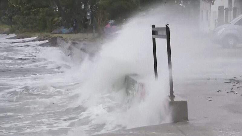 _Ciclo_n_tropical_Kirrily_deja_a_miles_sin_luz_en_Queensland__Australia_