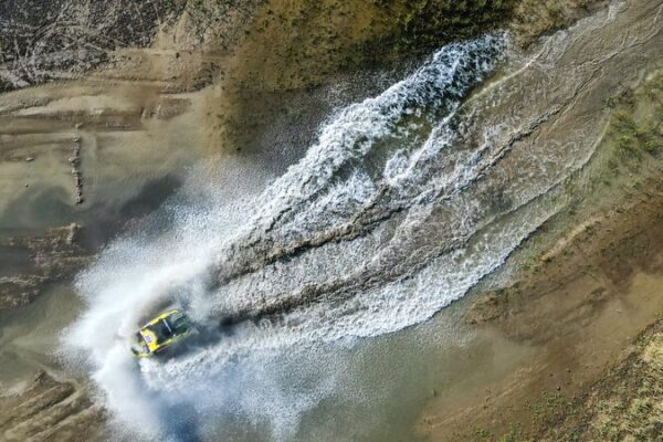 Cómo el Desierto de Xinjiang se Convirtió en un Espectáculo de Rally de Clase Mundial Co_mo_el_Desierto_de_Xinjiang_se_Convirtio__en_un_Especta_culo_de_Rally_de_Clase_Mundial