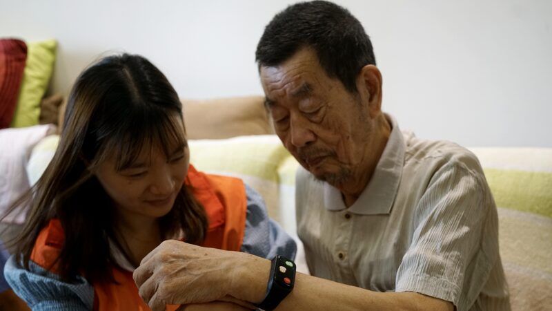 Co_mo_la_IA_esta__haciendo_la_vida_ma_s_fa_cil_para_los_ancianos_en_China___