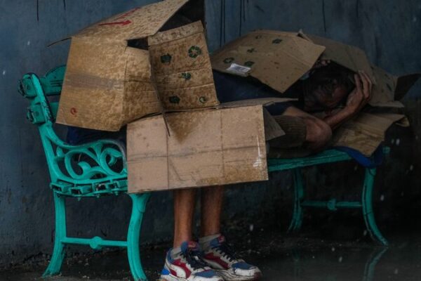 Cuba_sin_luz_tras_el_devastador_paso_del_huraca_n_Rafael_____