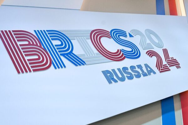 Cumbre_BRICS_2024_En_Vivo__Kaza_n_Recibe_a_Li_deres_Globales___ video poster