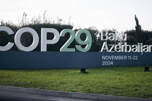 Cumbre Climática COP29 a Tiempo Extra: Financiamiento Climático de $250 Mil Millones Desata Debate Cumbre_Clima_tica_COP29_a_Tiempo_Extra__Financiamiento_Clima_tico_de__250_Mil_Millones_Desata_Debate