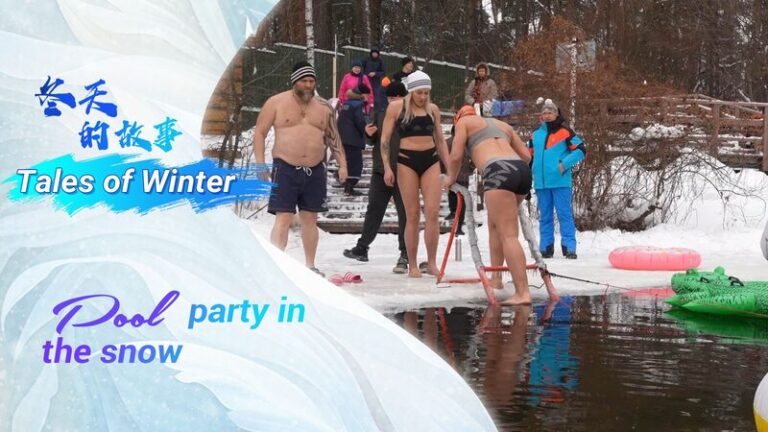Dando_el_Salto___La_Fiesta_de_Piscina_ma_s_Cool_del_Invierno_en_Rusia________ video poster