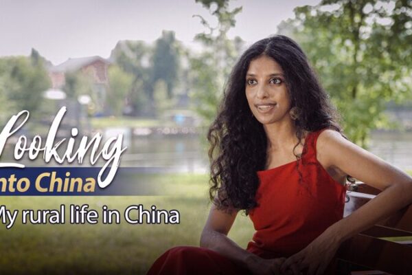 De India a Sichuán: La Vida de Anusha en el Campo de China De_India_a_Sichua_n__La_Vida_de_Anusha_en_el_Campo_de_China video poster