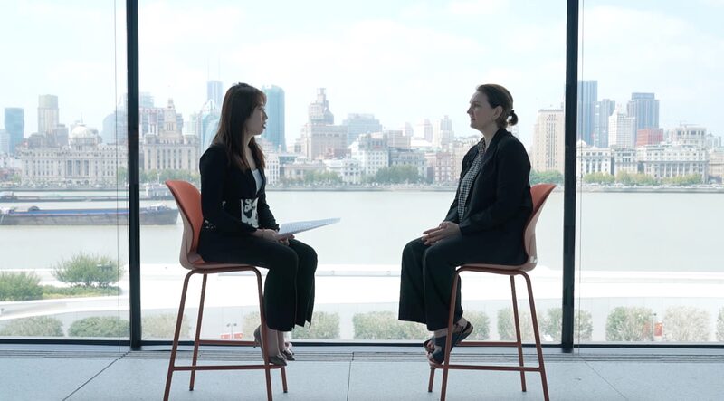 De_Liverpool_a_Shangha_i__Directora_de_Tate_Liverpool_sobre_el_Arte_sin_Fronteras__ video poster