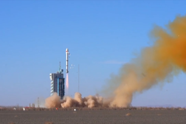 De Satélites a Drones: Cómo la Cooperación Espacial China-África está Cambiando Vidas 🌍🚀 De_Sate_lites_a_Drones__Co_mo_la_Cooperacio_n_Espacial_China_A_frica_esta__Cambiando_Vidas___ video poster