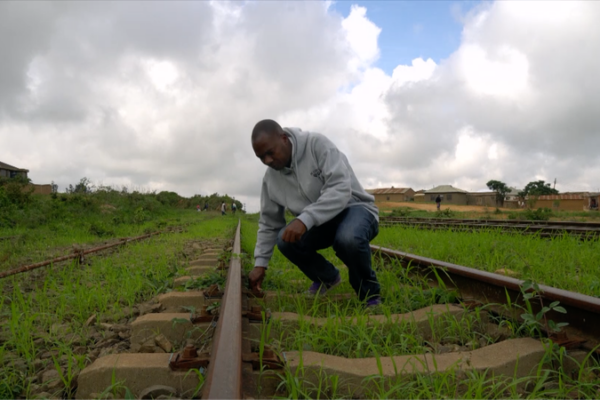 De Tanzania a China y de regreso: Cómo los ferrocarriles transformaron la vida de Saidi 🚆 De_Tanzania_a_China_y_de_regreso__Co_mo_los_ferrocarriles_transformaron_la_vida_de_Saidi__ video poster