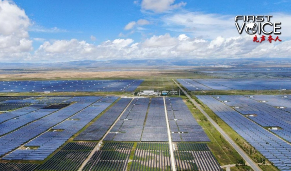 De_casas_de_ban_os_a_paneles_solares__el_cambio_de_China_hacia_un_estilo_de_vida_bajo_en_carbono