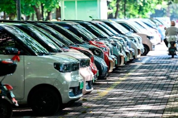 De fideos a VEC: Cómo Liuzhou está electrificando el futuro 🚗⚡ De_fideos_a_VEC__Co_mo_Liuzhou_esta__electrificando_el_futuro___