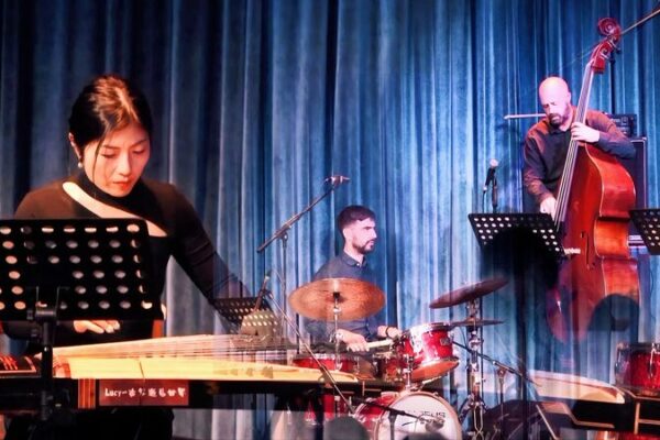 De_la_fusio_n_de_jazz_en_Peki_n_al_Di_a_de_Muertos_en_Me_xico__Un_viaje_cultural