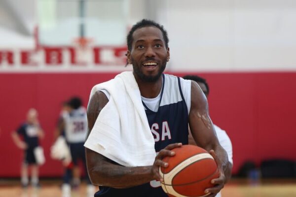Derrick White ocupa el lugar de Kawhi Leonard en el equipo de EE. UU. rumbo a París 2024 🌟🇺🇸 Derrick_White_ocupa_el_lugar_de_Kawhi_Leonard_en_el_equipo_de_EE__UU__rumbo_a_Pari_s_2024____