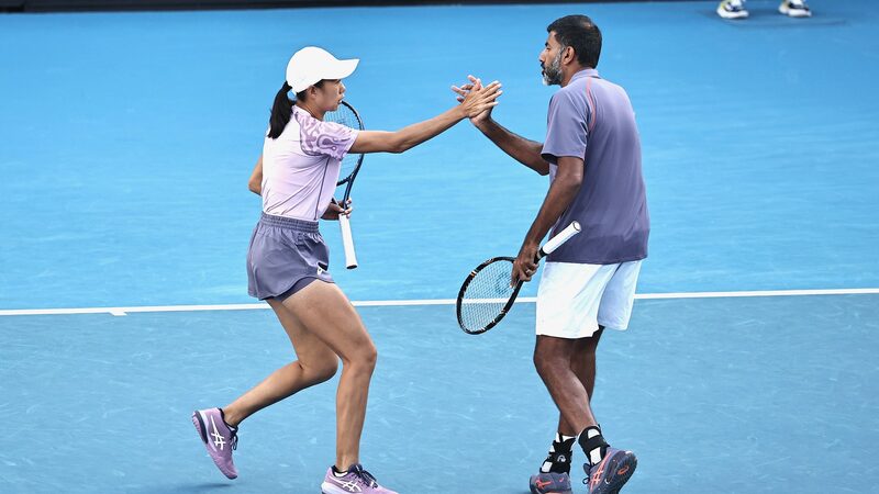 Desamor_en_Melbourne__Zhang_Shuai_y_Bopanna_caen_en_un_e_pico_choque_de_cuartos_de_final___